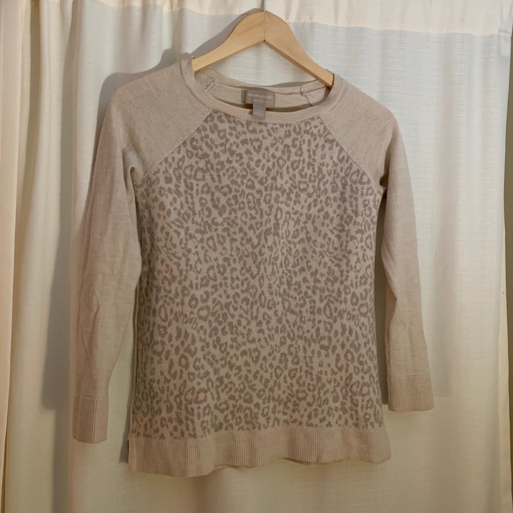 🍌BANANA REPUBLIC SWEATER